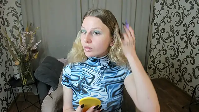 Snapshot of _Velvet_peach_ chatting on 11-26-25, 11:33 Velvet peach online show from 11-26-25, 11:33