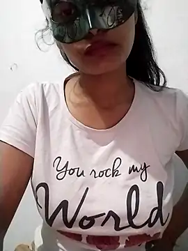 ms-naina online show from 04-18-26, 07:29