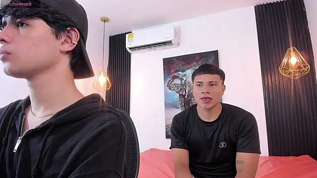 Hot Threesomee online show from 09-24-25, 01:25