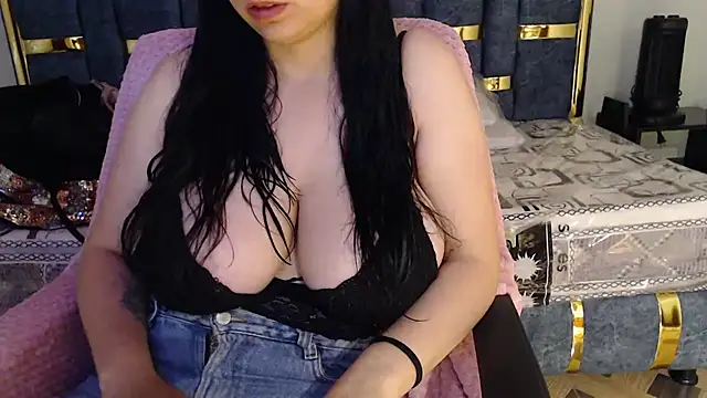 valery cute 18 online show from 11-18-25, 12:53