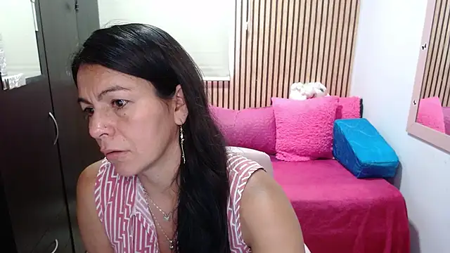 camilavargas  online show from 04-16-26, 09:39