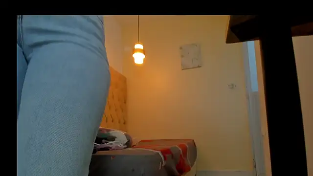 Naomis 35 online show from 12-22-25, 07:33