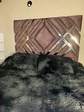 Ssusann Pink online show from 10-25-25, 02:08