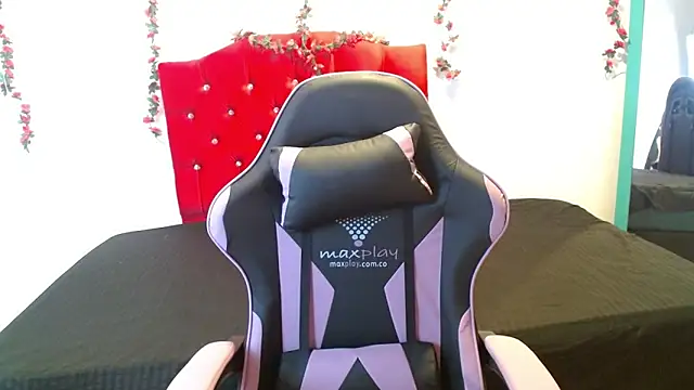 cristal1609 online show from 11-12-25, 01:44