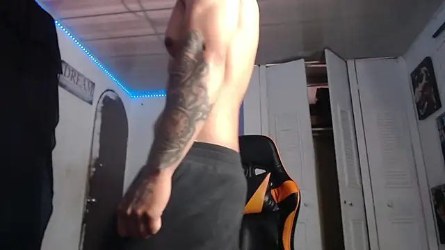 Snapshot of Chrys_harris77 chatting on 09-26-25, 08:24 Chrys harris77 online show from 09-26-25, 08:24