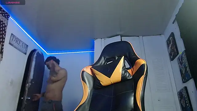 Snapshot of Chrys_harris77 chatting on 11-29-25, 04:37 Chrys harris77 online show from 11-29-25, 04:37