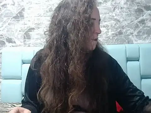 chanel-lam online show from 10-01-25, 01:06