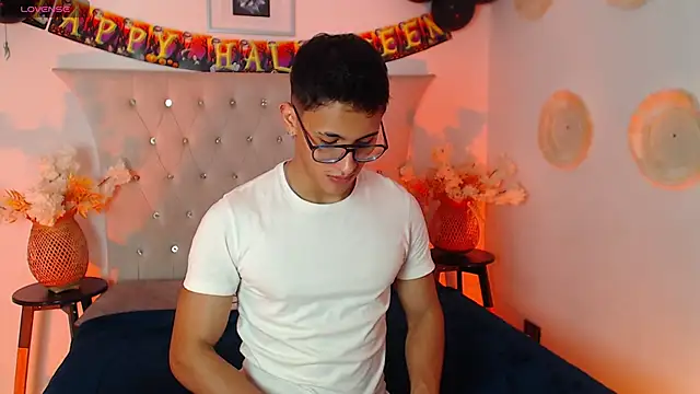 SalvadorFit online show from 10-12-25, 08:30