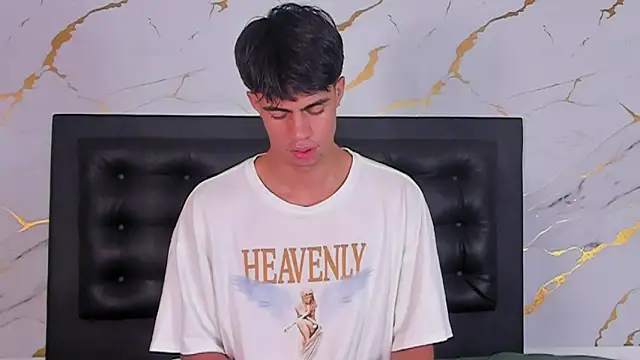 Snapshot of cody_pipper_ chatting on 11-15-25, 09:11 cody pipper online show from 11-15-25, 09:11