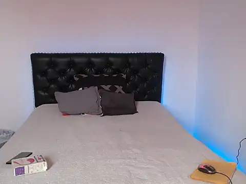 Snapshot of Lunadool chatting on 04-09-26, 02:00 Lunadool online show from 04-09-26, 02:00