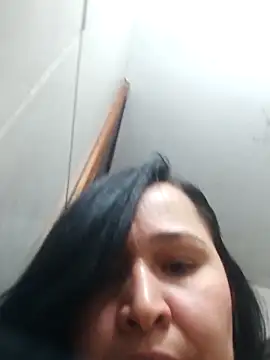 Snapshot of jenpaoo6- chatting on 10-11-25, 07:12 jenpaoo6- online show from 10-11-25, 07:12