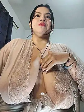 LucyDiamonds1 online show from 10-18-25, 10:27