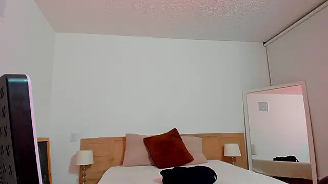 Snapshot of Scarleett_Moon chatting on 11-08-25, 03:50 Scarleett Moon online show from 11-08-25, 03:50