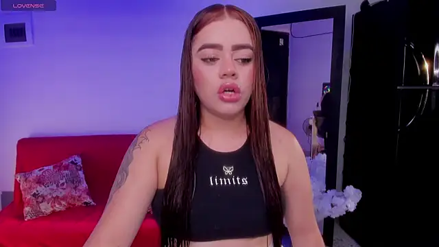 Snapshot of isabella_arias2 chatting on 10-07-25, 10:07 isabella arias2 online show from 10-07-25, 10:07