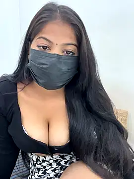 Rihana 01 online show from 11-17-25, 11:05