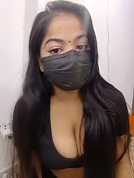 Rihana 01 online show from 12-15-25, 08:51