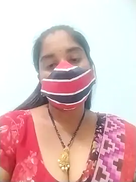 Snapshot of Mahaitha chatting on 10-01-25, 10:10 Mahaitha online show from 10-01-25, 10:10