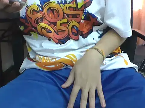 Snapshot of Xiao__Yu chatting on 09-28-25, 08:42 Xiao Yu online show from 09-28-25, 08:42