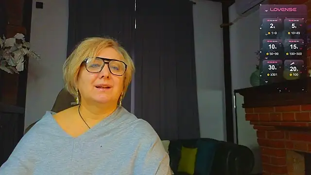 Marta Wils online show from 10-29-25, 03:31