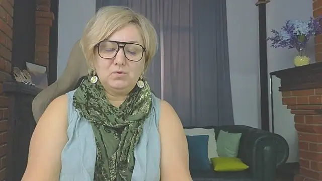 Marta Wils online show from 11-11-25, 03:17