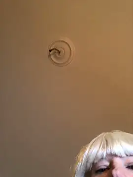 Snapshot of juliaoneandonly chatting on 12-20-25, 07:10 juliaoneandonly online show from 12-20-25, 07:10