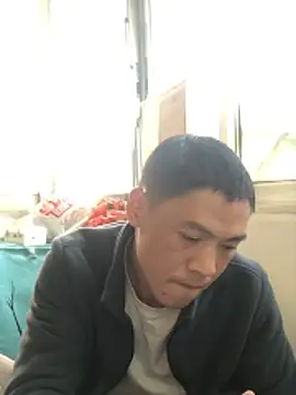 Snapshot of pualldu chatting on 12-14-25, 07:25 pualldu online show from 12-14-25, 07:25