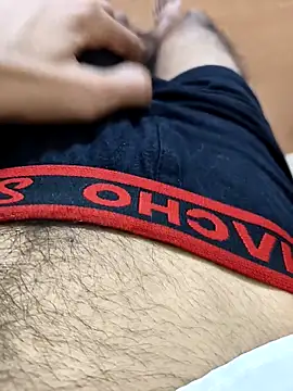 king boy070 online show from 12-15-25, 09:46