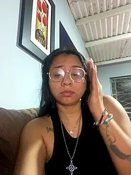 Snapshot of Rouus14 chatting on 09-25-25, 09:46 Rouus14 online show from 09-25-25, 09:46