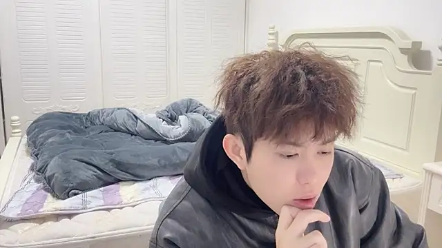 xlong00099 online show from 12-17-25, 12:22