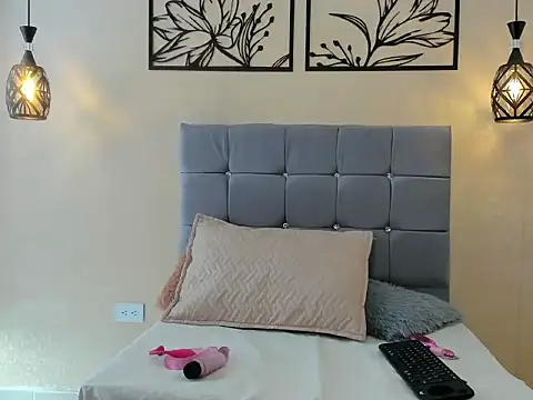 SamantaParty1 online show from 12-16-25, 06:24