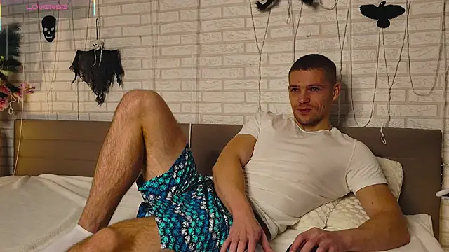 GarettVoss online show from 10-29-25, 06:26