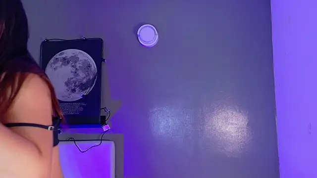 KeendraFox  online show from 12-16-25, 11:37