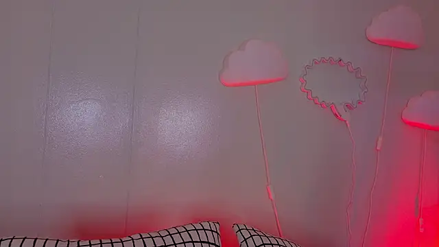 KeendraFox  online show from 04-25-26, 09:56