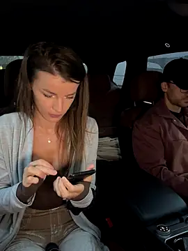 Snapshot of fit_vic chatting on 10-04-25, 04:21 fit vic online show from 10-04-25, 04:21