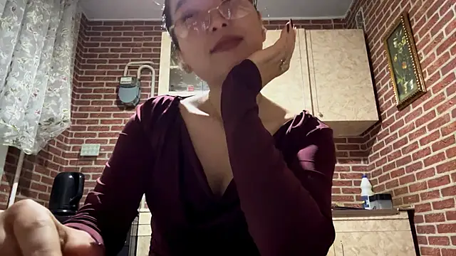 EmmaLeexth online show from 09-26-25, 01:15