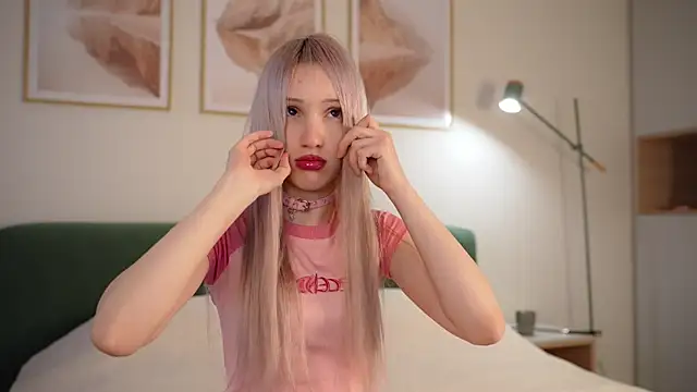 Snapshot of Laura_Obsidian chatting on 09-26-25, 07:34 Laura Obsidian online show from 09-26-25, 07:34