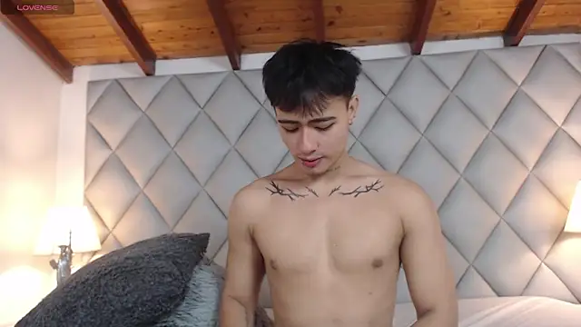 Clement Reyes online show from 09-27-25, 12:54