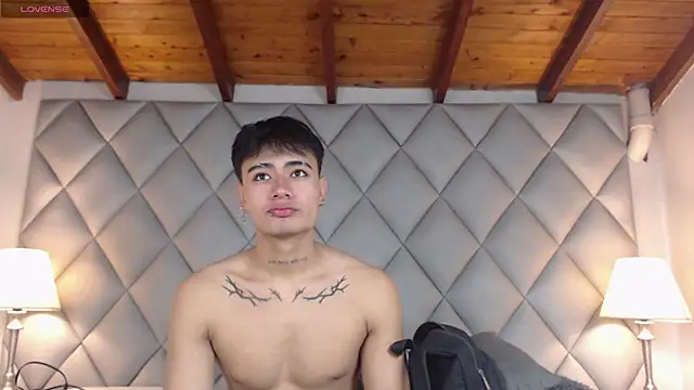 Clement Reyes online show from 10-03-25, 01:08