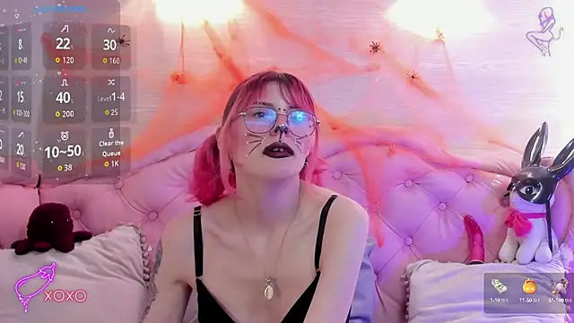 Rossiie Hunt  online show from 10-17-25, 04:31