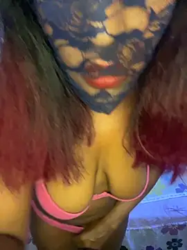 Snapshot of morjana2001 chatting on 10-30-25, 01:01 morjana2001 online show from 10-30-25, 01:01