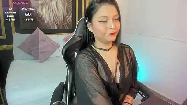 Snapshot of nare_celebi_ chatting on 09-30-25, 07:30 nare celebi online show from 09-30-25, 07:30