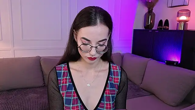 Snapshot of EmmaJakson chatting on 09-19-25, 02:18 EmmaJakson online show from 09-19-25, 02:18