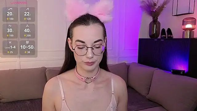 Snapshot of EmmaJakson chatting on 09-24-25, 03:37 EmmaJakson online show from 09-24-25, 03:37