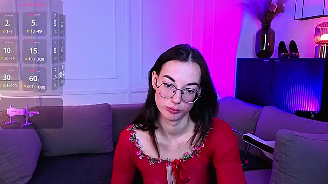 Snapshot of EmmaJakson chatting on 10-16-25, 05:03 EmmaJakson online show from 10-16-25, 05:03