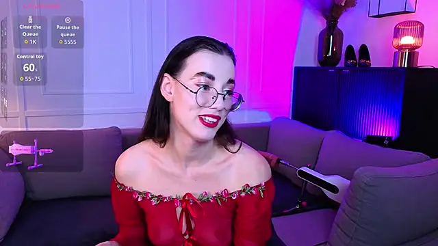 Snapshot of EmmaJakson chatting on 10-17-25, 03:36 EmmaJakson online show from 10-17-25, 03:36