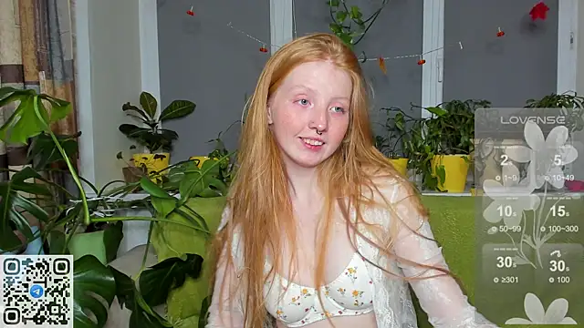 Snapshot of RitaSweety18 chatting on 11-21-25, 12:10 RitaSweety18 online show from 11-21-25, 12:10