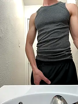 Snapshot of gymratforyouu chatting on 09-24-25, 06:28 gymratforyouu online show from 09-24-25, 06:28