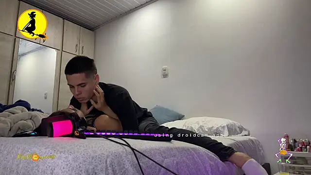 Snapshot of vipxxx2 chatting on 10-26-25, 06:52 vipxxx2 online show from 10-26-25, 06:52