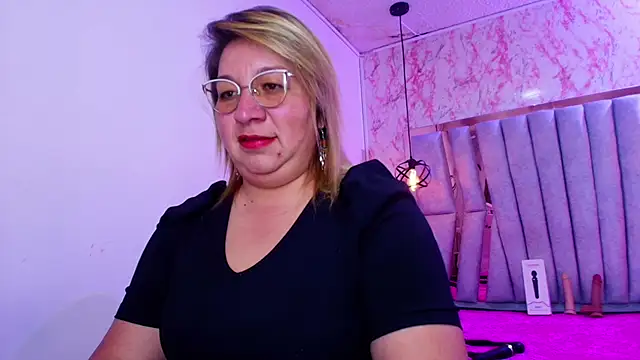 MaylinRosse  online show from 11-05-25, 07:36