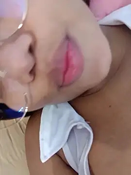 Snapshot of little_onixx chatting on 10-03-25, 12:13 little onixx online show from 10-03-25, 12:13